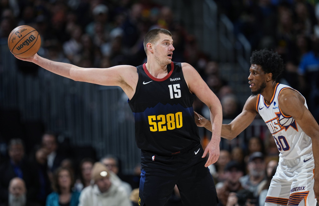 Nikola Jokić na meču protiv Finiksa