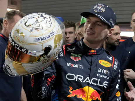 Formula 1: Maks Ferstapen osvojio pol poziciju za trku Velike nagrade Japana