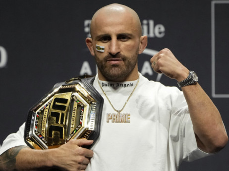Pereira će nokautirati Ankalaeva! Volkanovski dao prednost šampionu uoči UFC spektakla